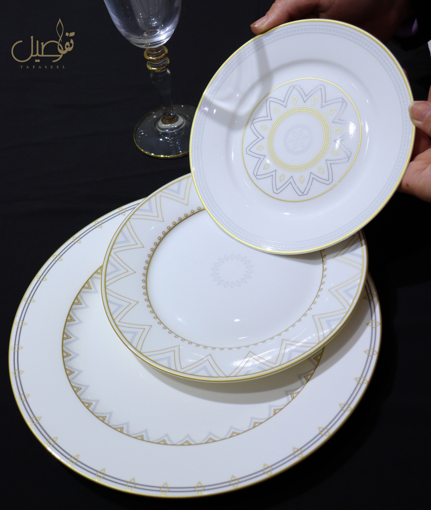 PACK D'ASSIETTE 18 PIECES