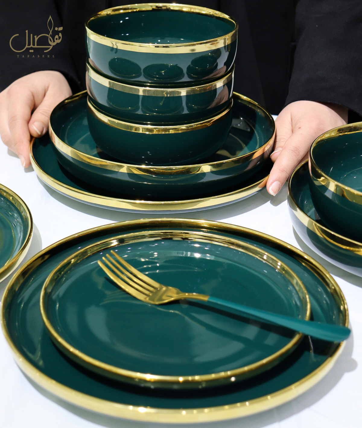 Service porcelaine verte et dorée 27 pièces – photo 7 | TAFASSEL