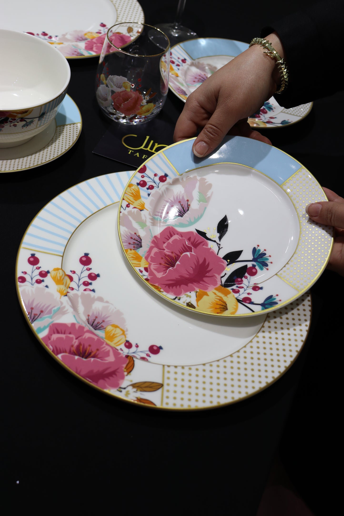 PACK D'ASSIETTE 24 PCS
