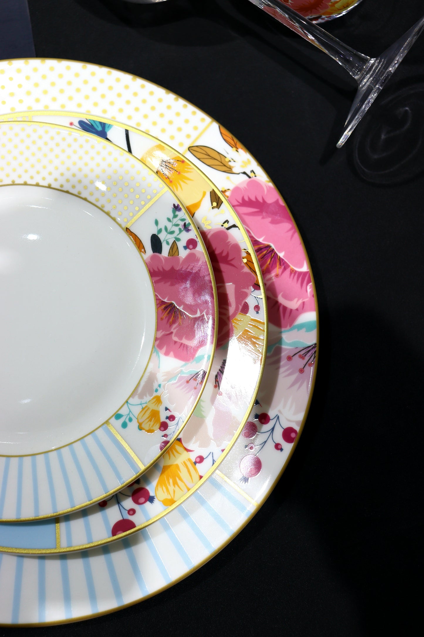 PACK D'ASSIETTE 24 PCS