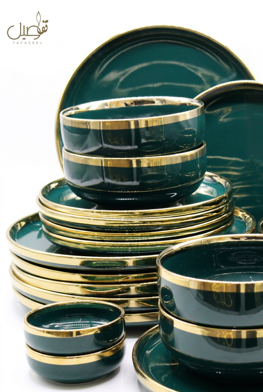 Service porcelaine verte et dorée 27 pièces – TAFASSEL