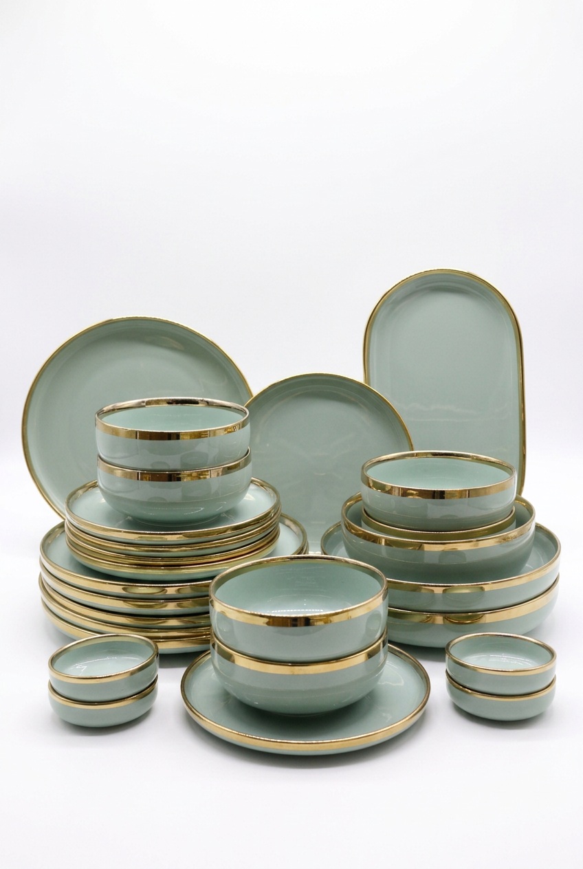 Vaisselle porcelaine à liseré élégant – photo 5 | TAFASSEL